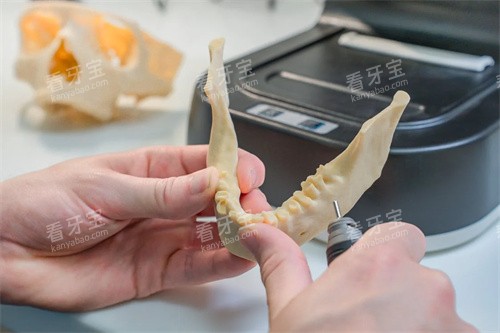 ����ģ�Ͳ���ʾ��ͼ