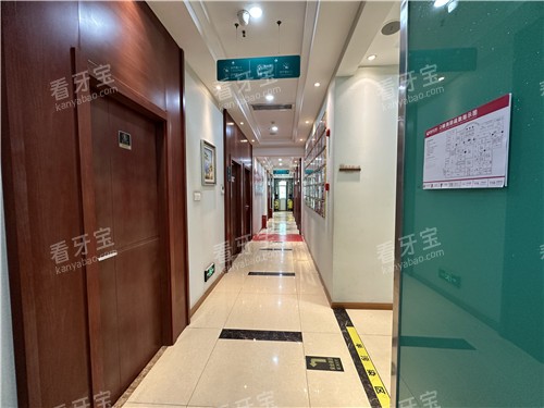 武汉爱齿尔口腔走廊环境图 武汉爱齿尔口腔走廊环境图