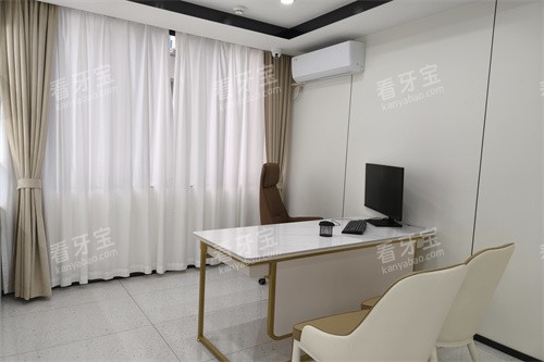 ��ɽݸ�ڿ�ǻ������������