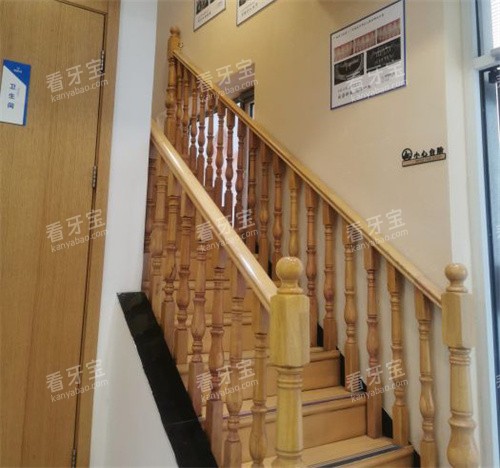 北京雅德嘉口腔二楼走廊 北京雅德嘉口腔二楼走廊