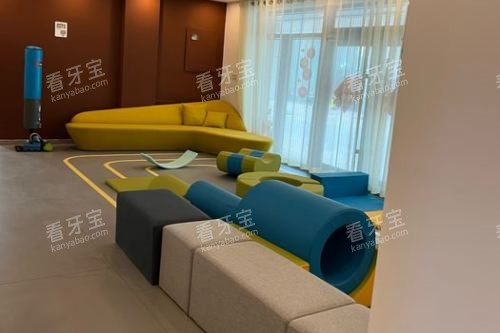 紫丁香口腔医院(三河店)等候区 紫丁香口腔医院(三河店)等候区