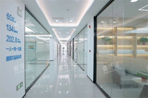 ����ͩ���ű�����ǻ����